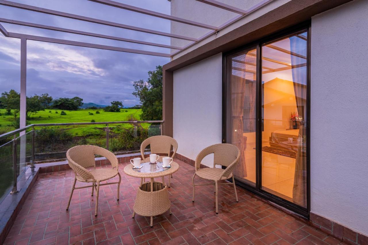 Saffronstays Aster, Plunge Pool Villa With Garden, Lonavala Ngoại thất bức ảnh